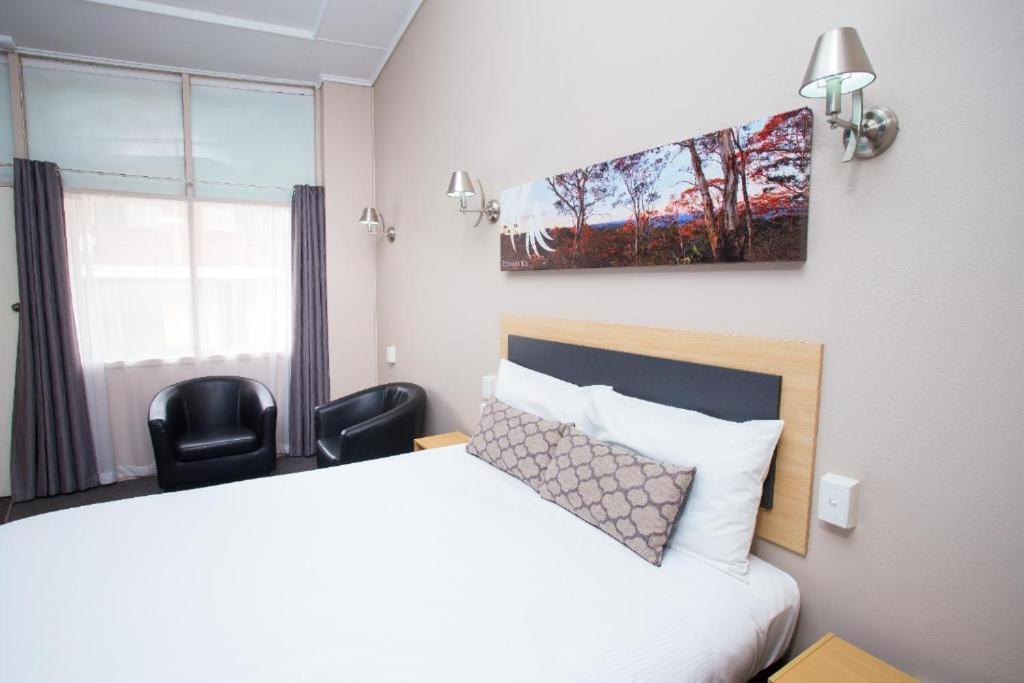 טוומבה Downs Motel מראה חיצוני תמונה