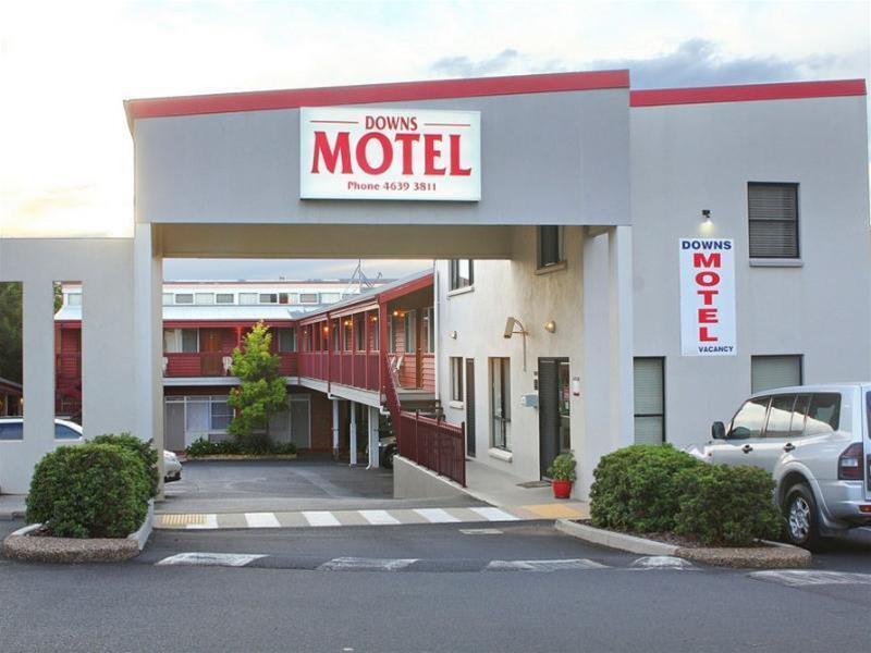 טוומבה Downs Motel מראה חיצוני תמונה